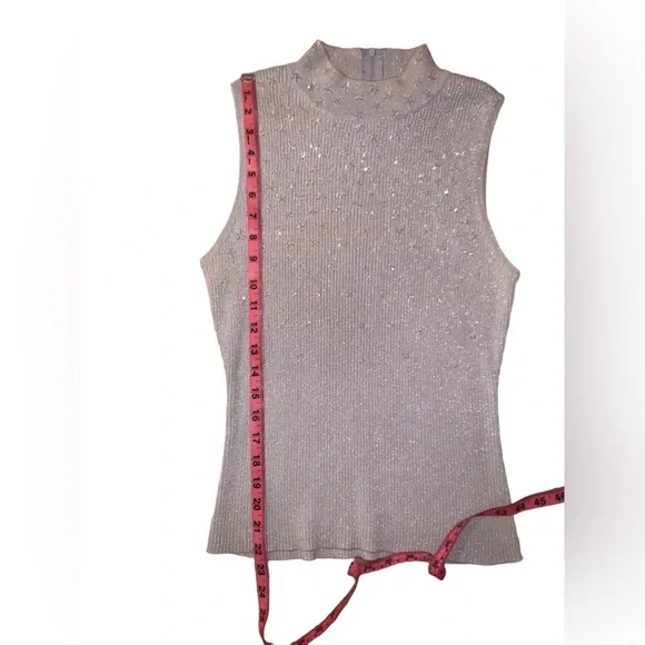 Cache snowflake sparkle Metallic Top - Picture 4 of 9